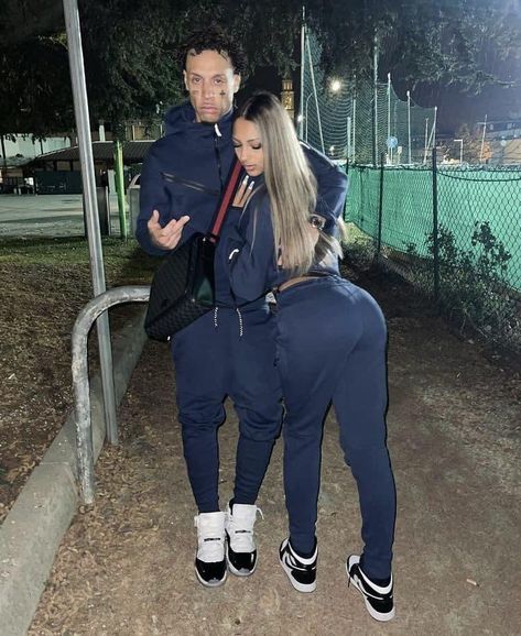 Tech Fleece Couple, Matching Nike Tech Couple, Matching Nike Outfits Couples, Nike Matching Set Outfit, Nike Tech Couple Goals, Couple Tracksuits, Tracksuit Couple, Couple Goal Outfits Matching, Couple Drip