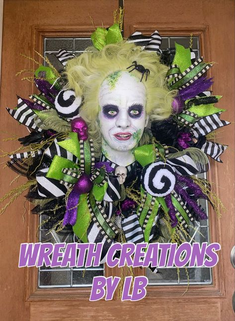 Beetle Juice Wreath, Beetlejuice Wreath, Its Showtime, Scary Halloween Wreath, Wreath Business, Wreaths Halloween, Beetlejuice Costume, Styrofoam Head, Halloween Mesh Wreaths