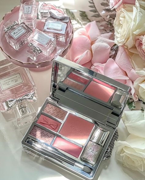 Dior Makeup Aesthetic, Aesthetic Dior, European Princess, Dior Miss Dior, Dior Aesthetic, Dior Girl, Dior Lip Glow, Makeup Shades, Beauty Care Routine