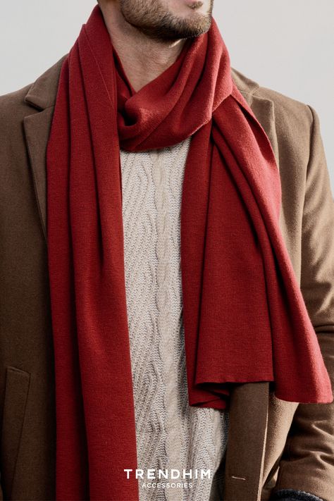 Red winter scarf for men Red Scarf Men, Mens Winter Scarf, Tie A Necktie, Men's Scarves, Cashmere Outfits, Men's Scarf, Scarf Outfit, Red Scarf, Fall Scarves