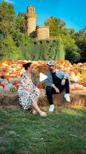 Mirko | Travel, Lifestyle & Automotive on Instagram: "Your next Creative Couple Photo ? 👫📸
____________________________________

#couple #couplephotography #reels #reelsvideo #selfie #coupleselfie #reelsviral #viralreels #photoinspiration #photography #phototips #panorama #panoramaphotography #reelsofinstagram #pose #coupleposes #photoposes #pumpkin #creativephotography" No Touching Couple Poses, Cute Couple Selfies Photo Ideas, Couple Picture Poses Instagram, Camera Tricks, Panorama Photography, Pic Poses, Couple Selfies, Couple Picture Poses, Pic Pose