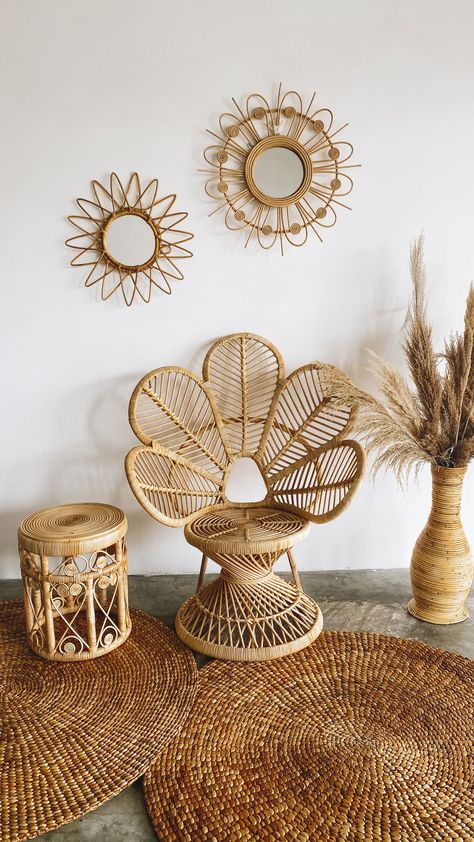 Rattan Aesthetic, Urban Jungle Bedroom, Vogue Decor, Patchwork Furniture, Cottagecore Kitchen, Woven Chair, Rattan Coffee Table, Rattan Chair, Vintage Vogue