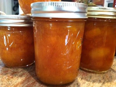 Fuzzy Navel Jam - Peaches, Oranges, and Peach Schnapps.  This website is awesome.. TONS of Canning Recipes.. Dehydrating Recipes and Tips on Canning! <3 Grapefruit Marmalade, Apple Pie Jam, Canning Granny, Grapefruit Recipes, Fuzzy Navel, Marmalade Recipe, Jam Recipes Homemade, Canning Jam, Apple Jam