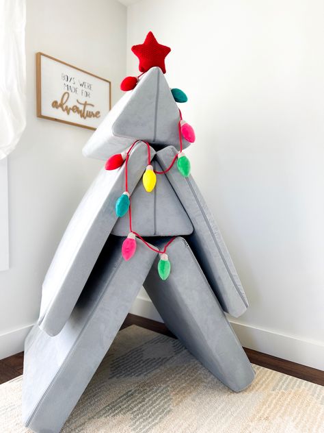 Christmas Playroom Decorations, Nugget Couch Fort, Playroom Ideas With Nugget Couch, Nugget Couch Halloween Ideas, Nugget Tree, Nugget Couch Ideas Christmas, Nugget Christmas Tree Build, Nugget Christmas Tree, Christmas Nugget Builds