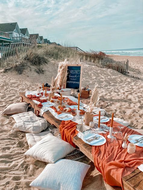 Salt + Skye Picnic Co. Outer Banks, NC Instagram: @saltandskye.co #picnic #bachelorette #boho Bachelorette Beach Party Ideas, Picnic Bachelorette, Bachelorette Party Beach Theme, Bridal Picnic, Beach Picnic Party, Boho Bachelorette Party, Bachelorette Brunch, Boho Bachelorette, Bachelorette Planning