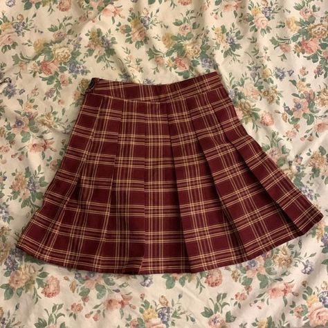 I might be biased but you should probably buy this on Depop 👍 https://depop.app.link/fPTGmyppOsb Maroon Skirt, Plaid Pleated Skirt, Pleated Skirt, Plaid, Zipper, Skirt, Closet, Quick Saves, Clothes