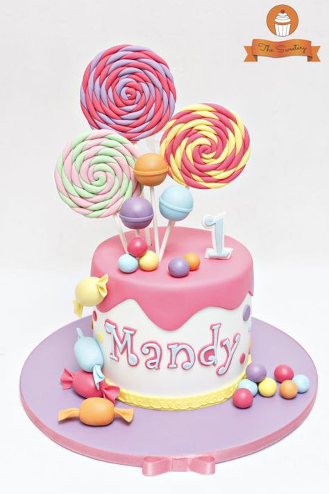 Candyland cake Bolo Da Peppa Pig, Torte Creative, Candyland Cake, Candy Birthday Cakes, Candy Land Birthday Party, Candy Birthday Party, Torte Cupcake, Candyland Birthday, Candy Cakes