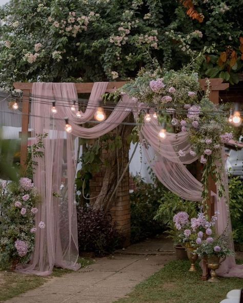 Wedding Arch Decorations, Enchanted Forest Quinceanera Theme, Drapery Wedding, Enchanted Forest Quinceanera, Sheer Backdrop, Decorations For Reception, Secret Garden Theme, Wedding Arch Draping, Arch Draping