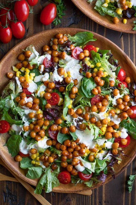 BBQ Chickpea Salad - Vegetarian + Vegan - Peas and Crayons Recipes For Bbq, Bbq Veggies, Bbq Chickpeas, Salad Vegetarian, Spring Mix Salad, Greek Chickpeas, Vegetarian Bbq, Bbq Salads, Vegetarian Barbecue