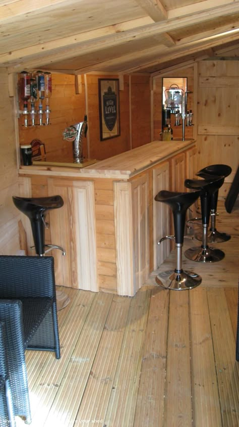 The Nasty Fettle, Pub Shed shed from Prudhoe Northumberland | Readersheds.co.uk Backyard Shed Man Cave, Pub Shed Ideas, Backyard Shed Bar Ideas, Shed Bar Ideas, Shed Pub, Bar En Palette, Garden Bar Ideas, Party Shed, Garden Bar Shed