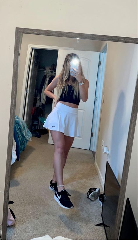 Nike tennis skirt outfit #nike #tennis #skirt #outfit #lululemon Nike Skirt Outfit, Style A Tennis Skirt, How To Style A Tennis Skirt, White Tennis Skirt Outfit, Nike Tennis Skirt Outfit, White Tennis Dress, Nike Skort, Nike Skirt, Nike Tennis Skirt