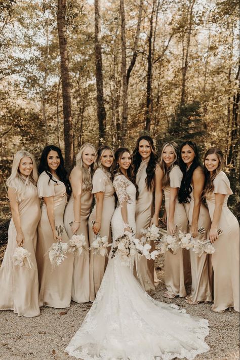 Bridesmaid Dress Beige Champagne, Bridesmaid Dress Cream, Champaign Bridesmaid Dresses Champagne, Ivory Bridesmaid Dresses Champagne, Rustic Gold Bridesmaid Dresses, Chiffon Champagne Bridesmaid Dresses, Modern Beige Wedding, Tan Bridal Party, Beige Bridesmaid Dresses