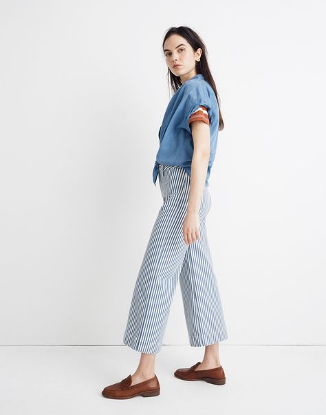 Emmett Wide-Leg Crop Pants in Herringbone Railroad Stripe Striped Pants Women, Feminine Wardrobe, Wide Leg Crop Pants, Fashion For Women Over 40, Madewell Jeans, Nyc Fashion, Feminine Outfit, Girly Outfits, Cropped Pants