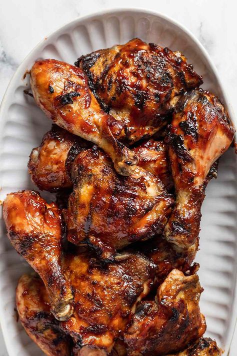 Bbq Chicken On Grill Recipes, African Bbq Recipes, Best Grilled Food, Chicken Grill Recipes, Chicken Bbq Recipes, Grill Chicken Recipes, Barbecue Aesthetic, Bbq Chicken Dinner, Grilled Dinners