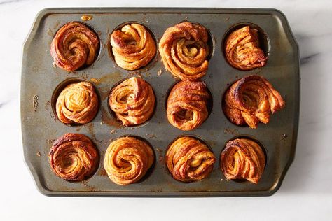 Cinnamon Swirl Puff Pastry Muffins Recipe Puff Pastry Muffins, Puff Pastry Swirls, Easiest Breakfast, Pastry Ideas, Breakfast Party Foods, Breakfast Party, Perfect Brunch, Frozen Puff Pastry, Breakfast Pastries