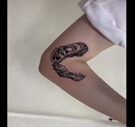 Mosasaurus Skeleton Tattoo, Dinosaur Eye Tattoo, Flying Dinosaur Tattoo, Dinosaur Bone Tattoo, Dinosaur Skateboarding Tattoo, Dinosaur Fossil Tattoo, Ankylosaurus Tattoo, Dinosaur Skull Tattoo, Shoulder Cap Tattoo