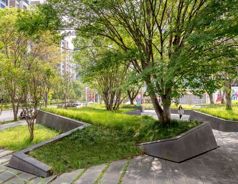 Campus Landscape, Urban Heat Island, Urban Landscape Design, Park Landscape, Public Realm, Landscape Architecture Design, Urban Park, Urban Furniture, Contemporary Landscape