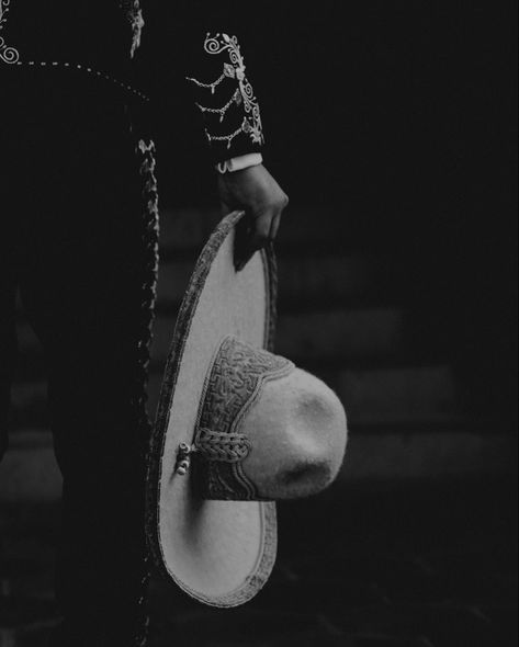 Mexican Dark Aesthetic, Mexican Royalty Aesthetic, Mexican Culture Photography, Dark Mexican Aesthetic, Mariachi Photography, Charro Photoshoot, Mexican Cowboy Aesthetic, Mariachi Aesthetic, Vintage Mexican Aesthetic