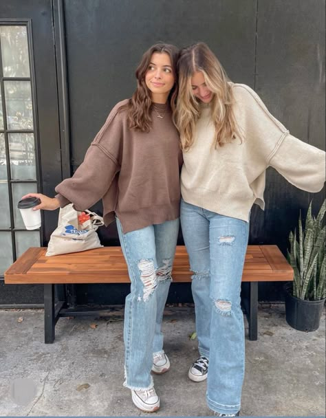 Cute Coffee Date Outfits Fall, Vsco Spring Outfits, Cute Cozy Spring Outfits, Dress Up Fall Outfits, Relaxed College Outfits, Fall Fits Flannel, Christen Clothing, Chilly Farmers Market Outfit, Womens Jean Outfits