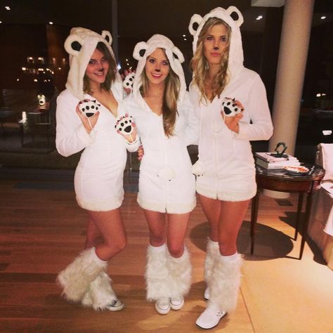 Genie Bouchard Genie Bouchard, Eugenie Bouchard, Bear Halloween, Summer Poses, Polar Bears, Football Games, Polar Bear, Stay Tuned, Last Night