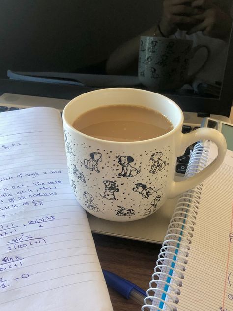 Study With Coffee, Engineering Aesthetic, Rory Gilmore Aesthetic, Gilmore Aesthetic, Math Major, Women In Stem, 2024 Goals, Study Session, Rory Gilmore