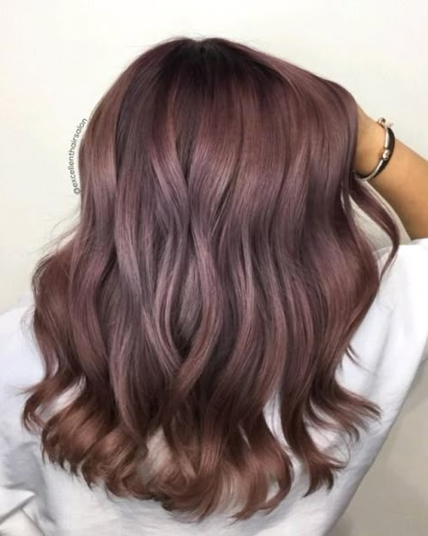 Pinkish Brown Hair, Womenswear Shoes, Dyed Hair Inspiration, Hair Color Purple, Hair Color And Cut, Hair Dye Colors, Jairzinho, Hair Inspiration Color, Hair Inspo Color