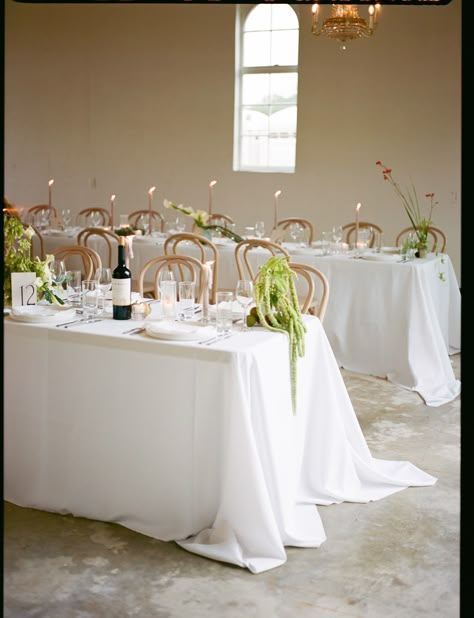 Whimsical Wedding Decor, Wedding Dinner Decor, Modern Barn Wedding, Italian Style Home, Film Photography Inspiration, Elegant Table Decor, Ivory Wedding Flowers, Long Table Wedding, Whimsical Wedding Decorations