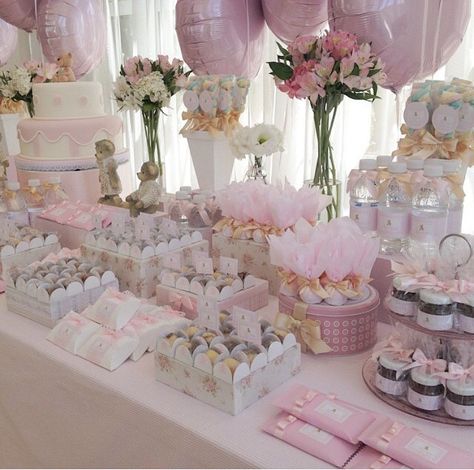 Shower Baby Shower Candy Table, Candy Table Decorations, Idee Babyshower, Pink Desserts, Baby Shower Candy, Shower Desserts, Baby Shower Girl, Shower Centerpieces, Candy Table