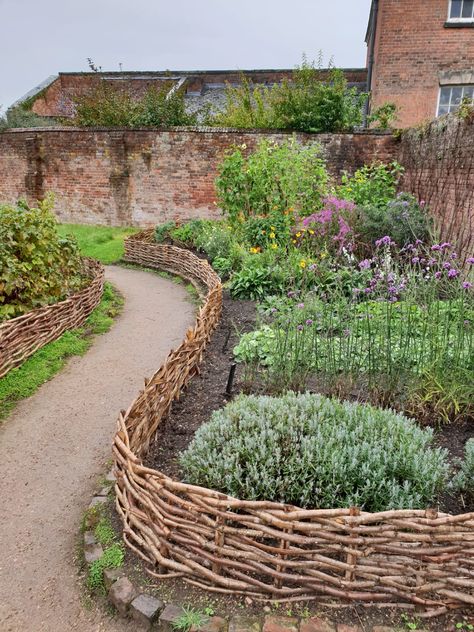 Greenhouse Landscaping, Creative Garden Projects, British Village, Willow Weaving, Worm Farm, Potager Garden, Veg Garden, Garden Artwork, Cottage Gardens