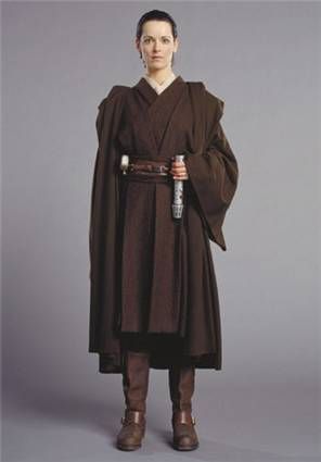 Length of robes                                                                                                                                                                                 Mais Jedi Robes, Female Jedi, Disfraz Star Wars, Jedi Outfit, Jedi Robe, Jedi Cosplay, Jedi Costume, Star Wars Fashion, Ralph Mcquarrie