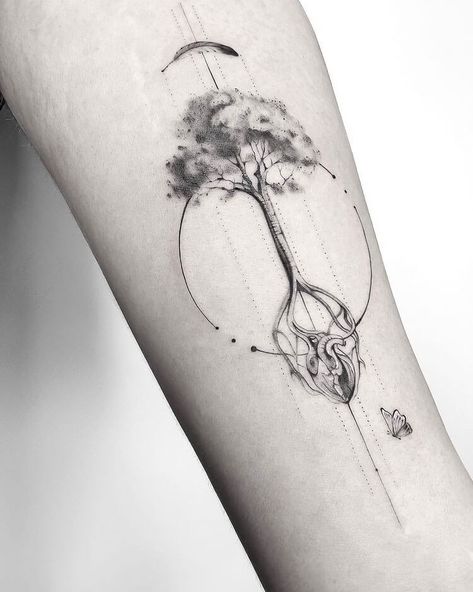 Tattoo Willow Tree, Tree Tattoo Family, Tree Tattoo On Arm, Tattoo Family Tree, Line Drawing Tattoo Ideas, Tattoo Pine Tree, Life Line Drawing, Tree Of Life Tattoo Ideas, Giving Tree Tattoos