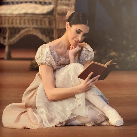 Yasmine Naghdi, Ballet Beauty, Ballet Art, Royal Ballet, Ballet Costumes, All Time, Fuel, Sketch Book, Ballet