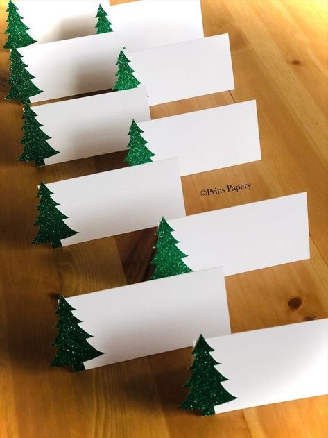 Place Cards Christmas, Holiday Place Cards, Table Decor Christmas, Christmas Place Settings, Christmas Name Tags, Christmas Place Cards, Christmas Table Decor, Christmas Place, Christmas Tablescape