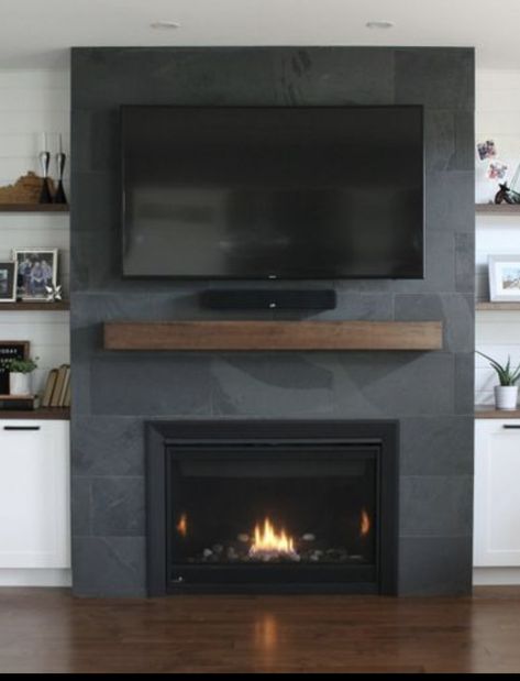 Tiled Fireplace Wall, Black Mantle Fireplace, Black Tile Fireplace, Fireplace Painting, Fireplace Styles, Painting Brick, Black Mantle, Fireplace Black, Mantle Fireplace