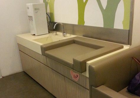 Interior Design Restroom, Lactation Room, Nursing Room, Baby Spa, Kids Cafe, Childrens Bathroom, Children Hospital, Hospital Interior, Parents Room