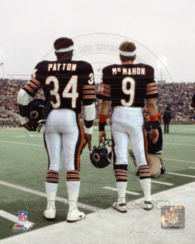 Bear Brothers Chicago Bears Wallpaper, Chicago Bears Pictures, Jim Mcmahon, Gale Sayers, Nfl Highlights, Chicago Sports Teams, Reading Poems, Sport Logos, Chicago Bears Football