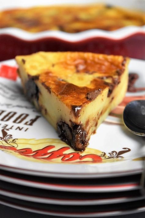 Clafoutis au Nutella - dessert rapide et facile Dessert Nutella, Easy Dessert Recipes Christmas, Apple Desserts Easy, Easy Dessert Recipes Quick, Nutella Desserts, Quick Dessert Recipes, Sweet Cooking, Quick Easy Desserts, Chocolate Dessert Recipes