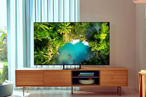 The 4 Reasons I Always Buy a QLED TV (and You Should Too) Mobile Camera, Samsung Smart Tv, Tv Sound, Uhd Tv, Dvb T2, Oled Tv, 4k Tv, Samsung Tvs, Tv Led