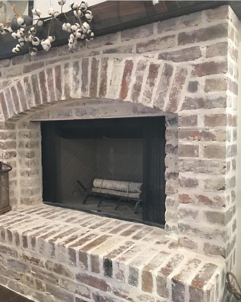 Light Brick Fireplace, Modern Brick Fireplace, Brick Fireplace Mantles, Beach Fireplace, Black Brick Fireplace, White Wash Fireplace, Fireplace Brick, Chicago Brick, Fireplace Redo