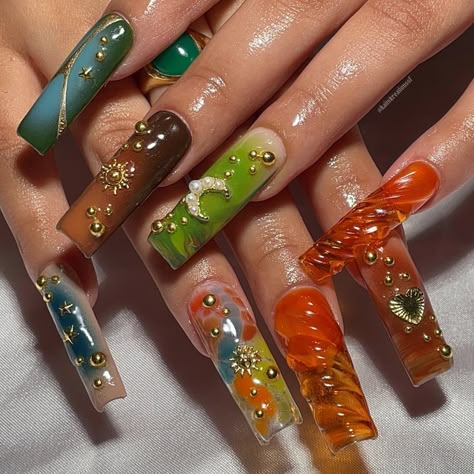 Hippie Nail Art Boho, Acrylic Nails Pretty, Nails Aura, Nails Unique, Boho Nails, Nails Pretty, Hippie Nails, Kali Uchis, Unique Acrylic Nails