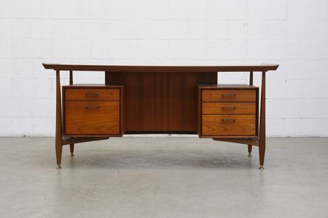 Mid Century Teak Executive Desk with Floating Top and Bookcases Modern Office Table, Mid Century Bookcase, New Mexico Homes, Mid Century Modern Office, Mcm Design, Study Furniture, Tiki Hut, Desk Shelves, Executive Desk