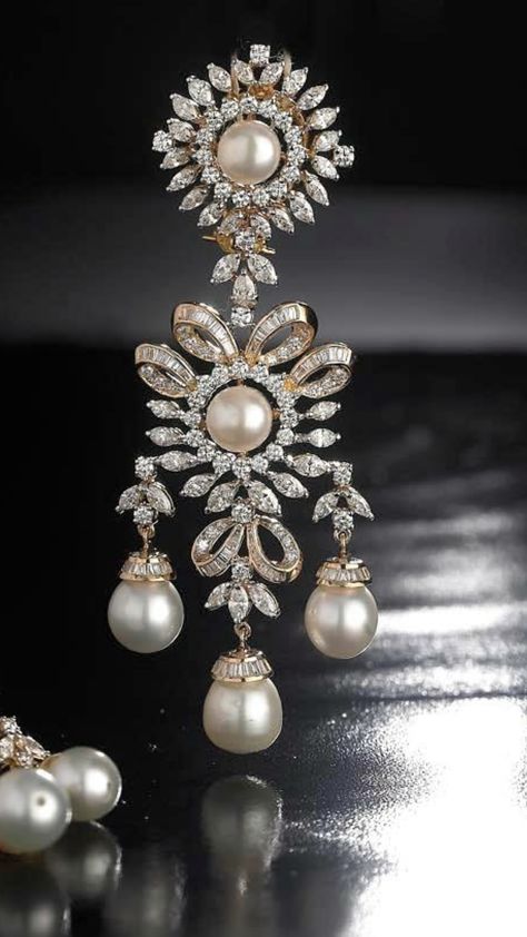 Just beautiful! Diamond and pearls! Diamond Hanging Earrings, Real Diamond Earrings, Bracelets For Sale, Diamond Pendants Designs, Diamond Earrings Design, Diamond Pendant Sets, Pearl Jewels, Wedding Bridesmaid Jewelry, Judith Ripka