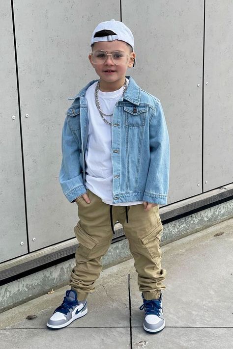 Pants good size pure azone or even size dolls Boys Fashion 2024, Boys Cargo Pants Outfits, Kids 80s Outfit Ideas Boys, Boys Back To School Outfits, Kids Boy Outfit, Fashion Boy Style, Workout Small Waist, Little Boys Outfits, Kids Outfits Boys