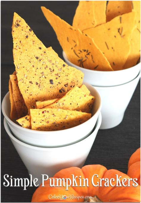 Pumpkin Chips Baked, Pumpkin Crackers Recipe, Pumpkin Crisps, Pumpkin Crackers, Halloween Crackers, Seed Crackers Recipe, Kids Cookies, Pumpkin Chip, Pumpkin Crisp