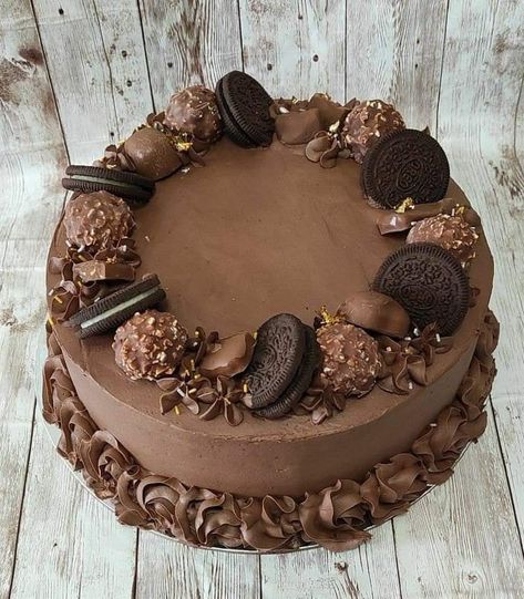 Christmas Dessert Buffet, Easy Christmas Dessert Recipes, Chocolate Birthday Cake Decoration, Easy Holiday Desserts Christmas, Easy Christmas Dessert, Christmas Dessert Recipes, Holiday Desserts Christmas, Delicious Christmas Desserts, Chocolate Birthday Cake