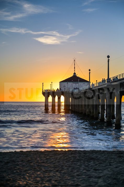 Sunset at Manhattan Beach #debbielabeaux #funwithdebbie #manhattanbeach #sunset #placestovisit #travel #california #photoswithdebbie #pier Pier Sunset, Manhattan Beach Pier, Travel California, Beach Pier, Manhattan Beach, Choose Joy, Beach Life, Sunrise Sunset, Manhattan