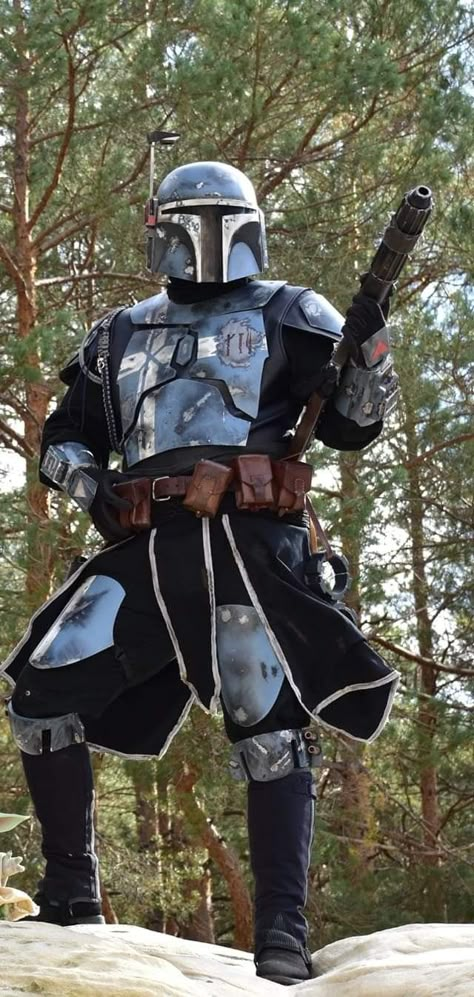 Mando Costume, Mandolorian Armor, Mando Armor, Starwars Mandalorian, Mandalorian Costume, Jedi Cosplay, Star Wars Bounty Hunter, Mandalorian Cosplay, Star Wars Oc