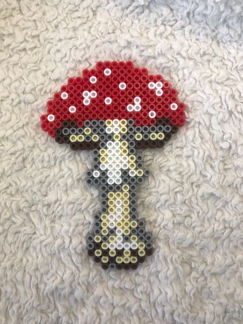 Mushroom Hama Beads, Perler Bead Diy, Perler Bead Patterns Mushroom, Mushroom Perler Bead Patterns, Pearler Beads Ideas Aesthetic, Perler Bead Mushroom, Perler Beads Designs Pattern, Cool Perler Bead Ideas, Mushroom Perler Beads