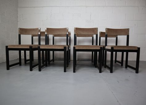 Listed on VNTG.com: Set of 8 Brutalist oak dining chairs by Emiel Veranneman for Decoene, 1970's | #vntg #vintage Black Leather Armchair, Mid Century Modern Armchair, Oak Dining Chairs, Modern Armchair, Leather Armchair, Room Chairs, Dining Room Chairs, Leather Sofa, Vintage Design