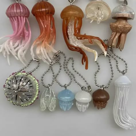 Fish Cute, Anime Figurine, Fish Pendant, Jelly Fish, Anime Figurines, Current Styles, Cute Anime, Cute Little Things, Body Chain Jewelry